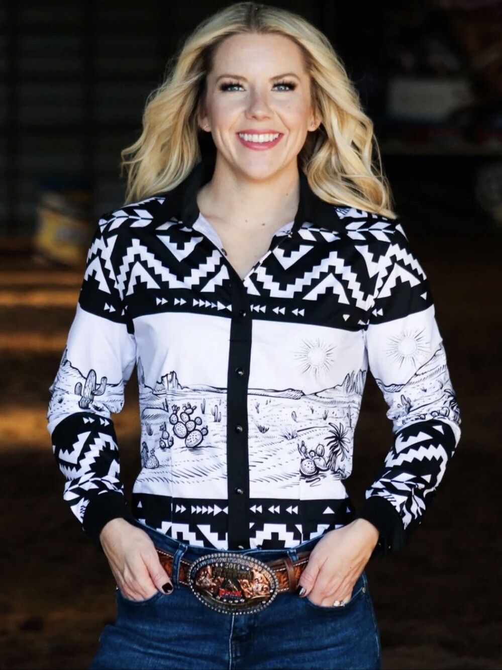 RANCH DRESS'N Fallon Taylor Black & White Southwest Desertscape Rodeo shirt sz S